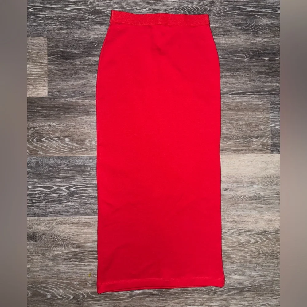 Zara Red Long Bodycon Maxi Skirt - Size Medium - Picture 2 of 5